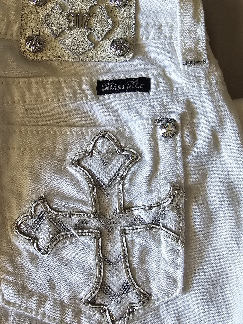 Miss Me White Embroidered Cross Pocket Jeans